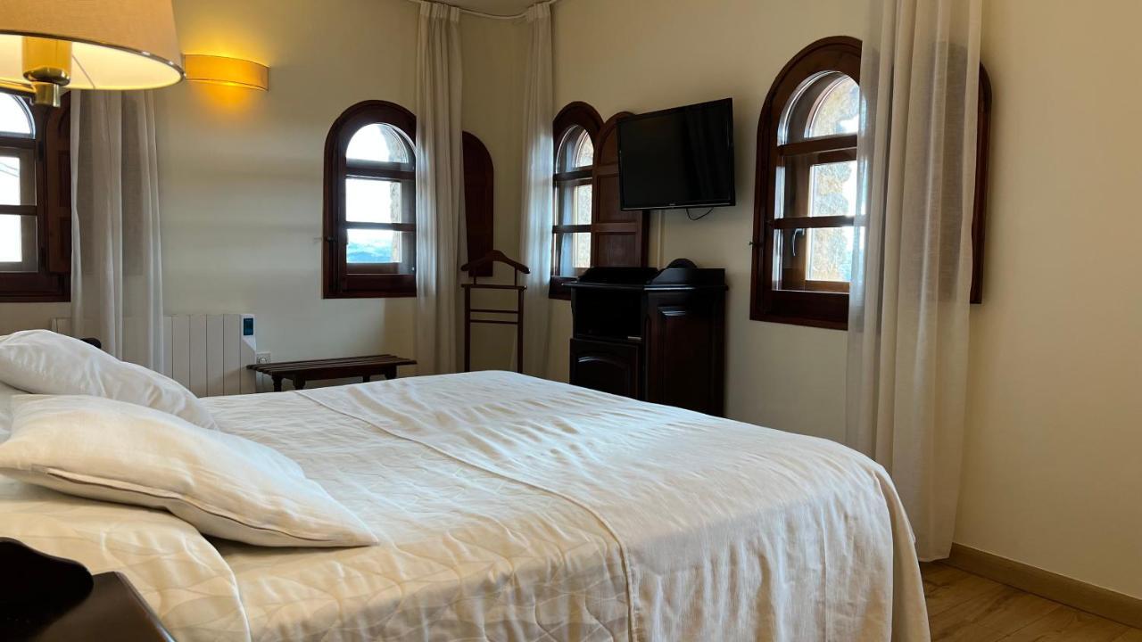 Double or Twin Room Mountain View